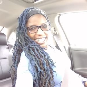 Meet your Posher, Tina